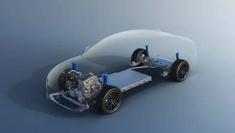 今年回家过年，这两家新能源车主最幸福了，全程没焦虑，还巨省钱