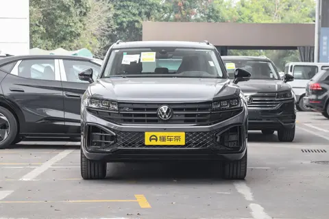 75.58万/3.0T V6+后轮转向！新款大众途锐3.0TSI锐臻版实车曝光